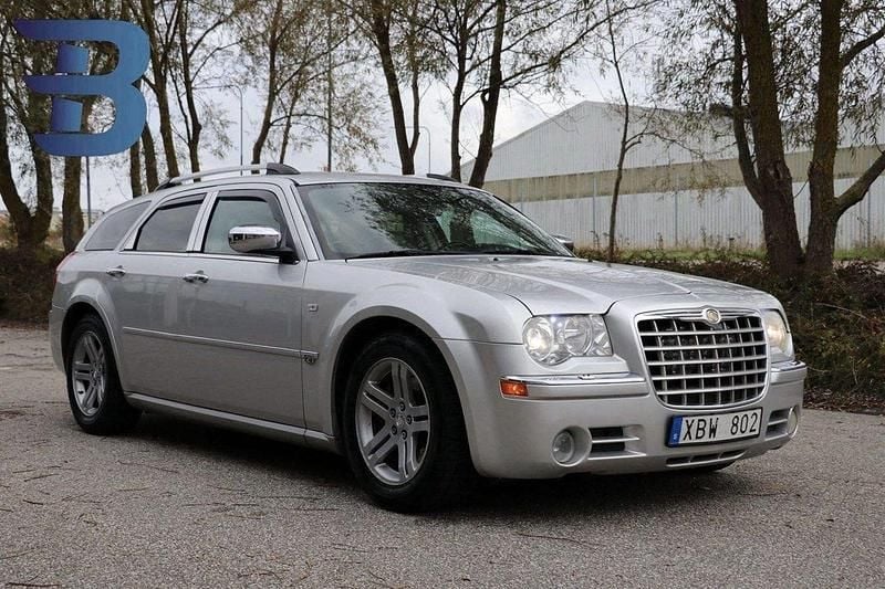 Silver Begagnad 2005 Chrysler 300C Touring Kombi | 84 900 kr (Dyr) - Bild 1/4