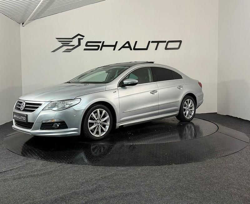 Silver Begagnad 2011 VW Passat Sportkupé | 74 900 kr - Bild 1/4