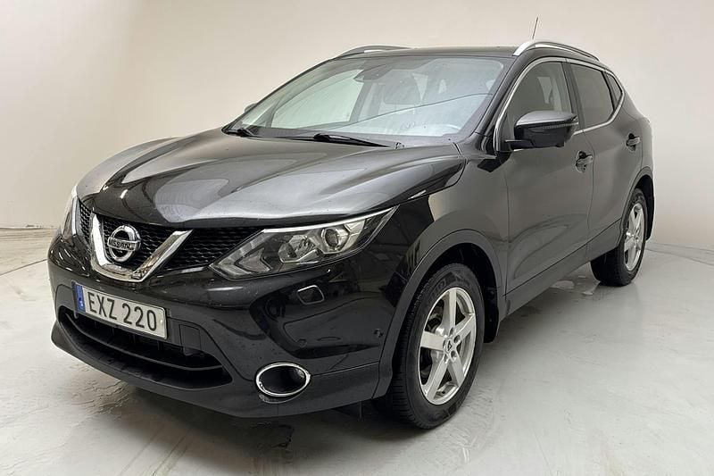 Svart Begagnad 2017 Nissan Qashqai Tekna SUV | 130 000 kr (Superpris) - Bild 1/4