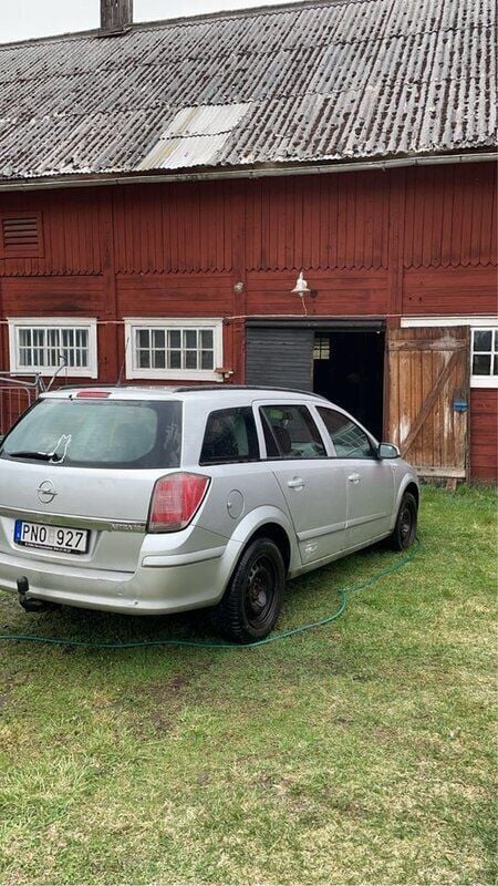 Grå Begagnad 2007 Opel Astra Kombi | 13 000 kr (Marknadspris) - Bild 1/2