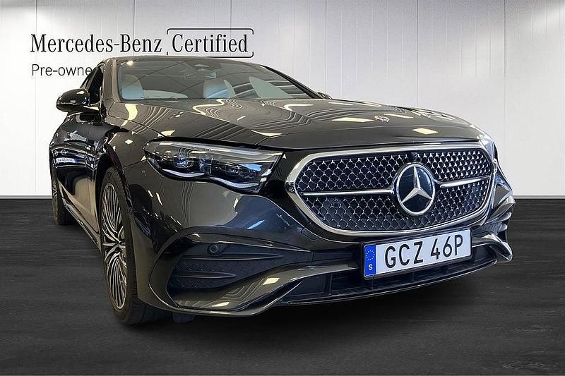 Begagnad Mercedes E300 AMG line 313 HK (230 kW) 2024 Grå Sedan