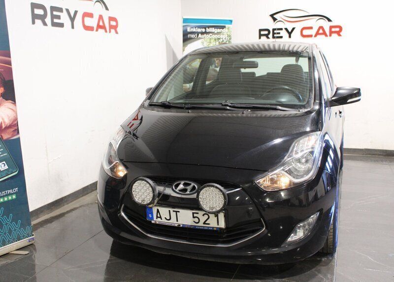 Svart Begagnad 2011 Hyundai ix20 Minibuss | 39 900 kr (Marknadspris) - Bild 1/4