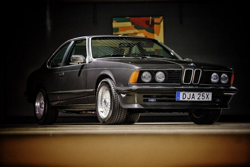 Grå Begagnad 1983 BMW 635 Sportkupé | 149 000 kr - Bild 1/4