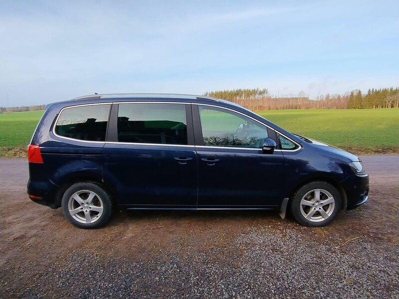 Begagnad 2014 Seat Alhambra Ecomotive Minibuss | 129 000 kr - Bild 1/4