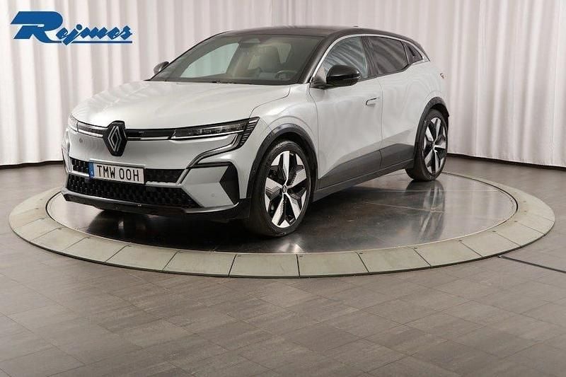 Grå rafale met/svart tak Begagnad 2022 Renault Mégane Techno Kombi | 269 800 kr (Lite dyr) - Bild 1/4