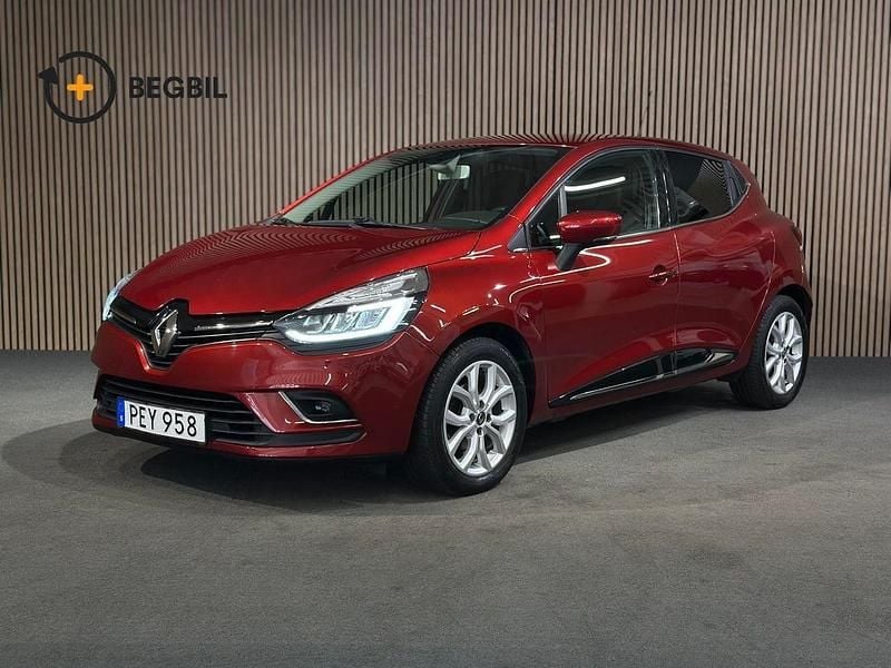 Okänd Begagnad 2018 Renault Clio IV Halvkombi | 129 400 kr (Marknadspris) - Bild 1/4