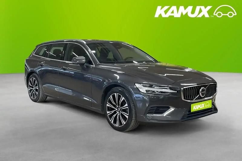 Silver/grå Begagnad 2023 Volvo V60 Core Kombi | 338 700 kr (Superpris) - Bild 1/4