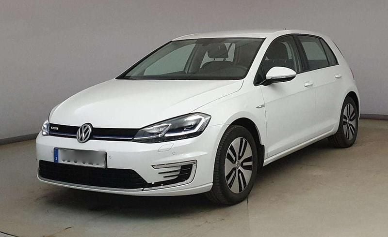 Vit Begagnad 2020 VW e-Golf Halvkombi | 175 000 kr (Marknadspris) - Bild 1/2