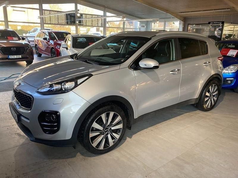Grå Begagnad 2016 Kia Sportage Advance SUV | 169 500 kr (Marknadspris) - Bild 1/4