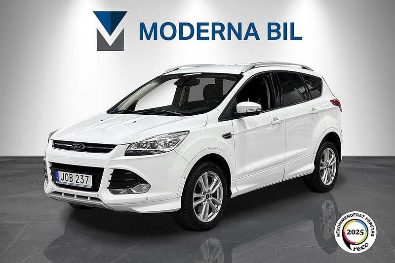 Vit Begagnad 2016 Ford Kuga Titanium SUV | 159 900 kr (Marknadspris) - Bild 1/4