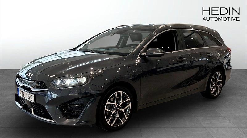 Grå (grey) Begagnad 2022 Kia Ceed Sportswagon Advance Kombi | 259 900 kr (Marknadspris) - Bild 1/4