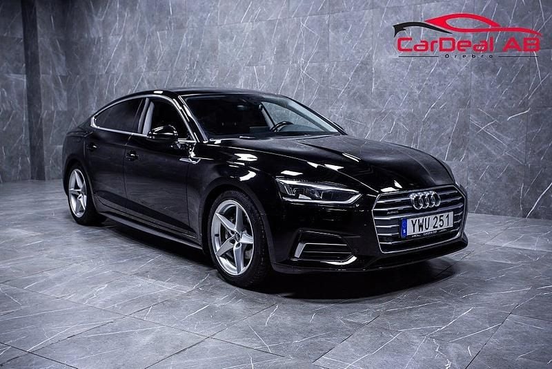 Svart Begagnad 2018 Audi A5 Sportback Proline Halvkombi | 169 800 kr (Lite dyr) - Bild 1/4