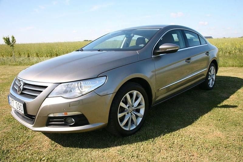 Ljusbrun (brun) Begagnad 2011 VW CC Highline Sedan | 59 000 kr (Bra pris) - Bild 1/4