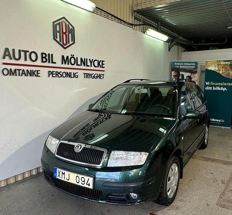 Mörkgrön Begagnad 2006 Skoda Fabia Kombi | 32 500 kr (Marknadspris) - Bild 1/4