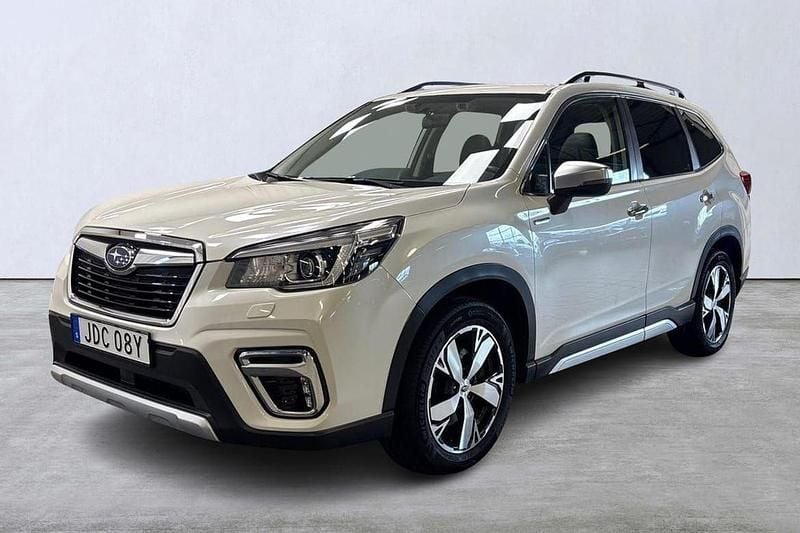 Vit Begagnad 2019 Subaru Forester SUV | 284 900 kr (Dyr) - Bild 1/4