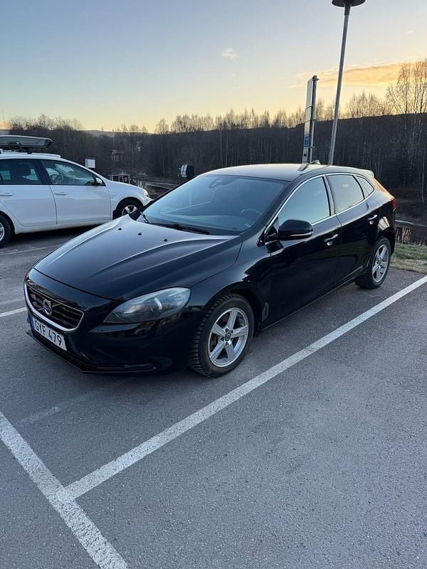Begagnad Volvo V40 150 HK (110 kW) 2014