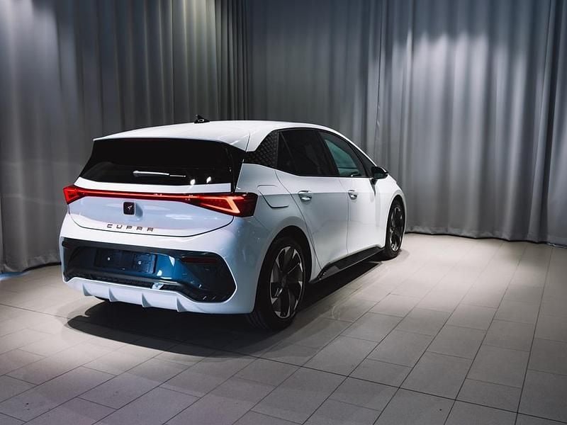 Ny Cupra Born 150 kW (204 HK) 2026 Vit Halvkombi