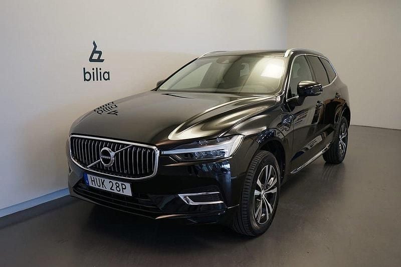 Svart Begagnad 2021 Volvo XC60 SUV | 389 500 kr (Superpris) - Bild 1/3