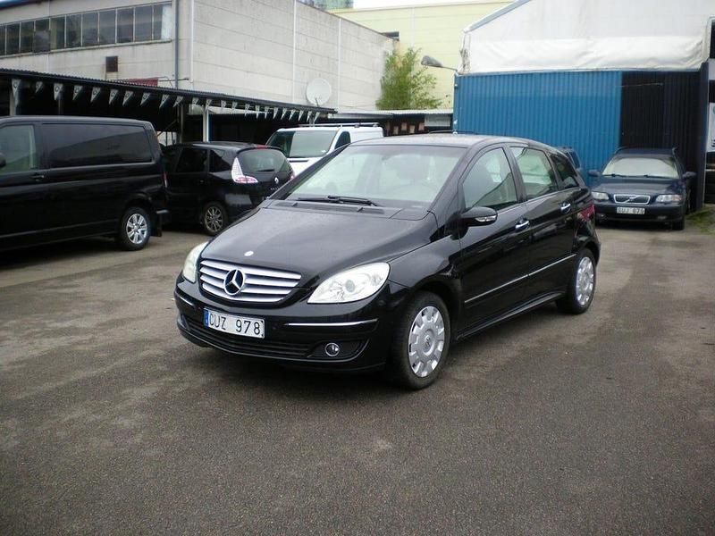 Svart Begagnad 2007 Mercedes B200 Exclusive Minibuss | 17 000 kr (Marknadspris) - Bild 1/4