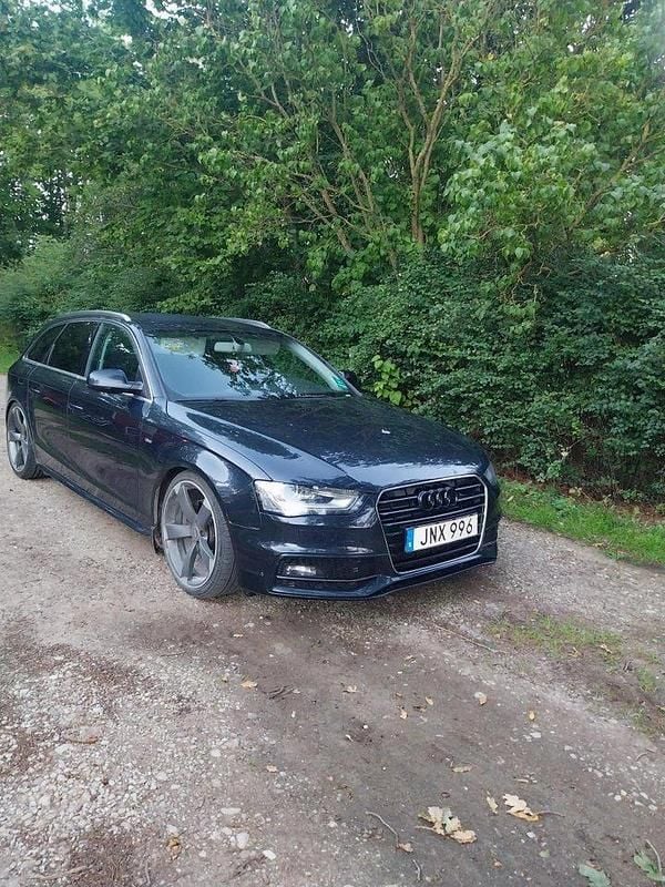 Blå Begagnad 2015 Audi A4 Sport Kombi | 75 000 kr (Marknadspris) - Bild 1/1