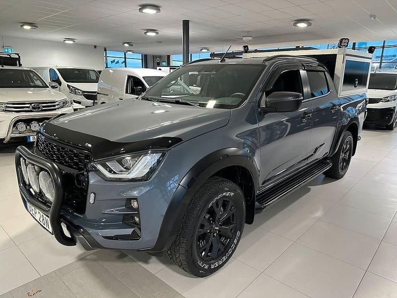 Begagnad Isuzu D-Max 2024 Grå Pickup