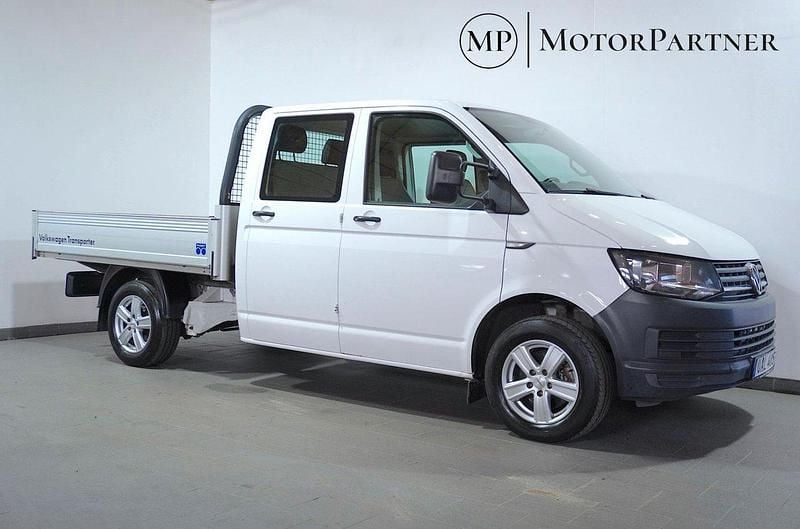 Vit Begagnad 2016 VW T6 Van | 169 900 kr (Dyr) - Bild 1/4