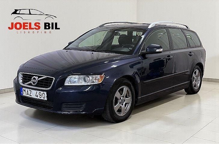 Blå Begagnad 2011 Volvo V50 Kinetic Kombi | 37 900 kr (Bra pris) - Bild 1/4