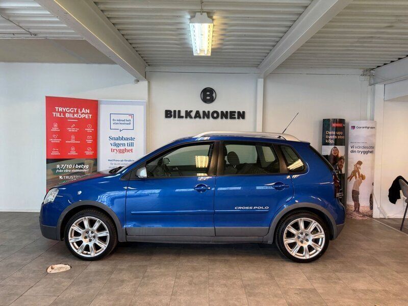 Blå Begagnad 2007 VW Polo Kombi | 34 900 kr (Marknadspris) - Bild 1/4