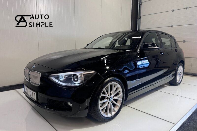 Svart Begagnad 2011 BMW 116 Sport Line Halvkombi | 79 900 kr (Lite dyr) - Bild 1/4