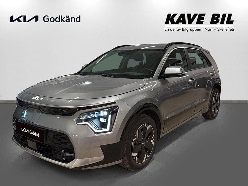 Grå Begagnad 2023 Kia e-Niro SUV | 319 900 kr (Marknadspris) - Bild 1/4