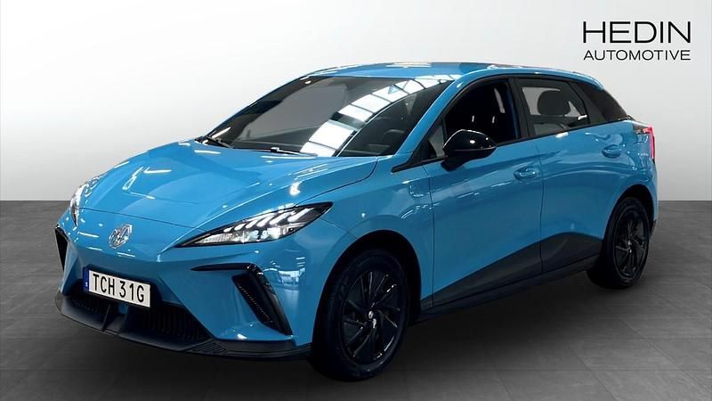 Blå (blue) Begagnad 2022 MG MG4 EV Halvkombi | 259 900 kr (Lite dyr) - Bild 1/4