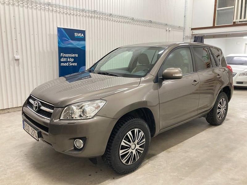 Begagnad Toyota RAV4 158 HK (116 kW) 2010 Brun SUV