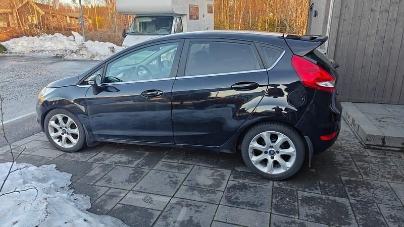 Begagnad Ford Fiesta 82 HK (60 kW) 2011 Halvkombi