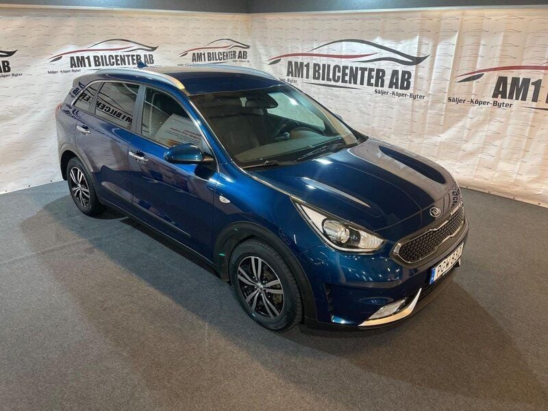 Begagnad Kia Niro EX 141 HK (103 kW) 2017 Blå SUV