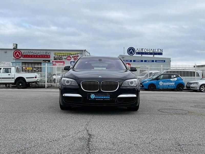Begagnad BMW 750 408 HK (300 kW) 2008 Svart Sedan