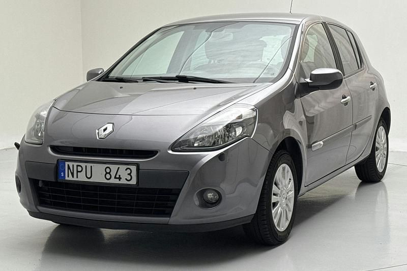 Grå Begagnad 2011 Renault Clio III | 63 000 kr - Bild 1/4