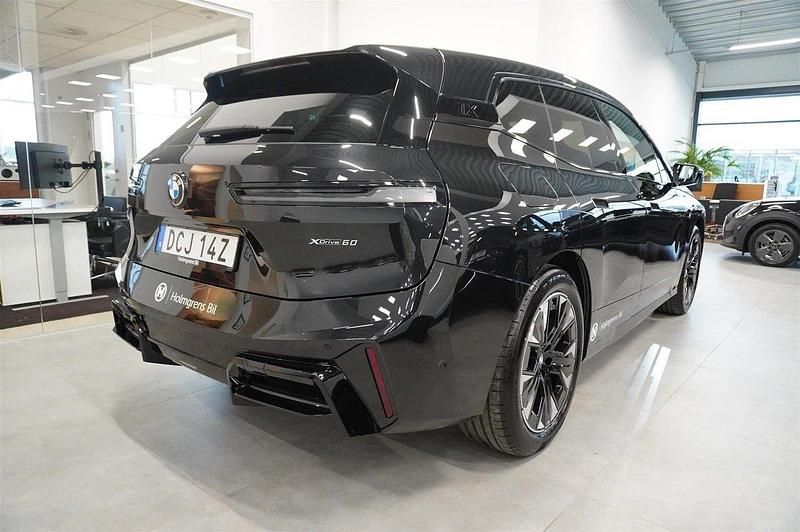 Begagnad BMW iX Efficient Dynamics 400 kW (544 HK) 2025 Okänd SUV