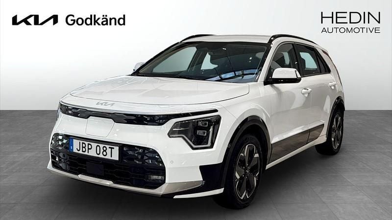 Vit (white) Begagnad 2022 Kia e-Niro 2 SUV | 339 900 kr (Dyr) - Bild 1/4