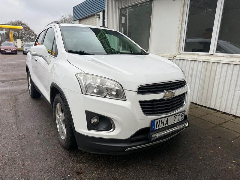 Vit Begagnad 2013 Chevrolet Trax SUV | 49 900 kr - Bild 1/4