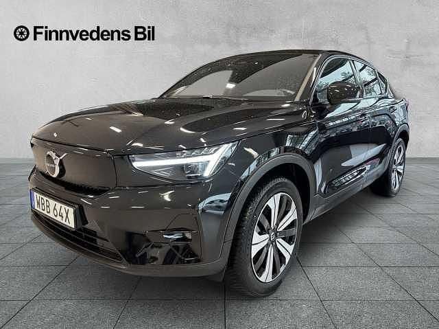 Svart Begagnad 2022 Volvo C40 Plus SUV | 339 900 kr (Marknadspris) - Bild 1/3