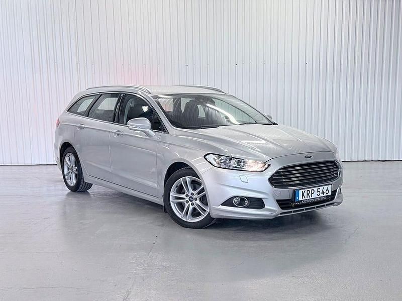 Grå Begagnad 2015 Ford Mondeo Trend Kombi | 69 900 kr (Marknadspris) - Bild 1/4