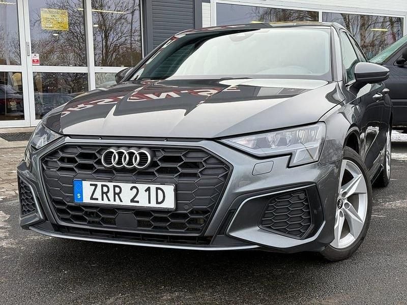 Begagnad Audi A3 Comfort 245 HK (180 kW) 2021 Grå Sedan