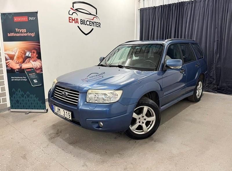 Mörkblå Begagnad 2007 Subaru Forester SUV | 37 900 kr (Marknadspris) - Bild 1/4