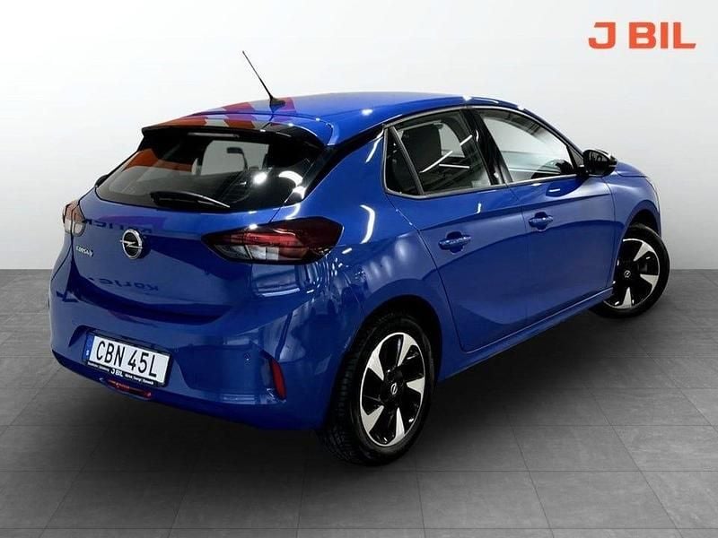 Begagnad Opel Corsa-e 100 kW (136 HK) 2022 Blå Halvkombi