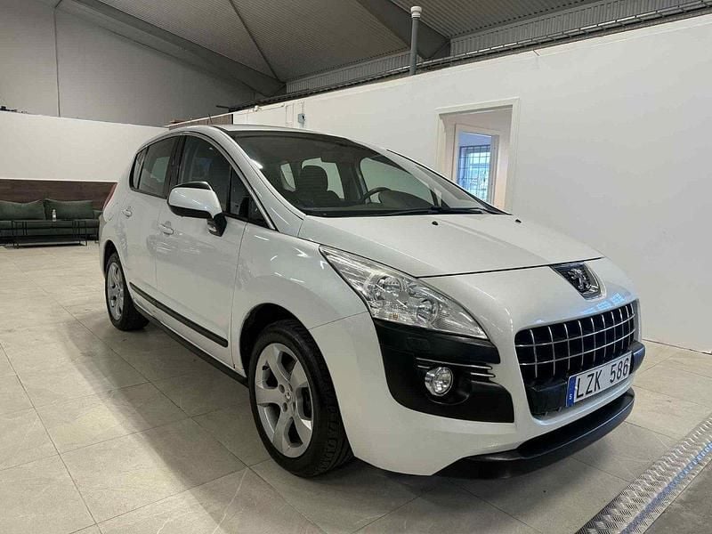 Vit Begagnad 2011 Peugeot 3008 Kombi | 49 900 kr (Bra pris) - Bild 1/4