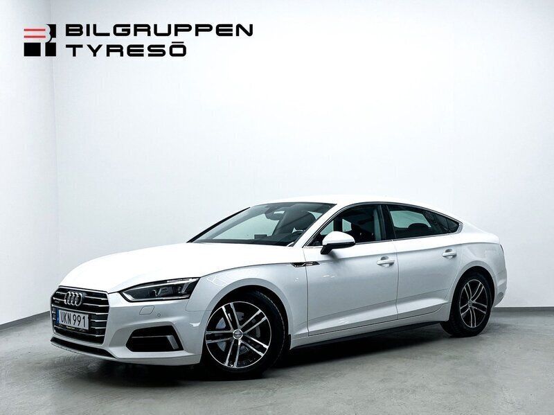 Vit Begagnad 2017 Audi A5 Sportback Premium Halvkombi | 229 500 kr - Bild 1/4