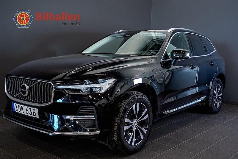 Svart Begagnad 2023 Volvo XC60 Core SUV | 409 000 kr (Superpris) - Bild 1/4
