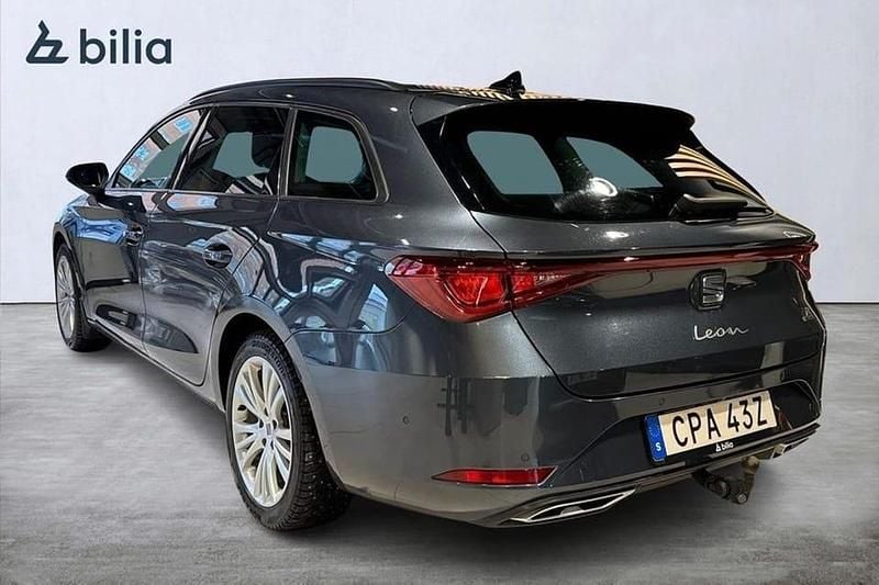 Begagnad Seat Leon FR 207 HK (152 kW) 2021 Grå
