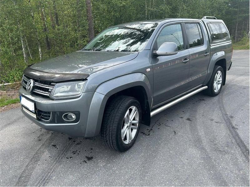 Grå Begagnad 2016 VW Amarok Highline Pickup | 140 000 kr (Superpris) - Bild 1/4