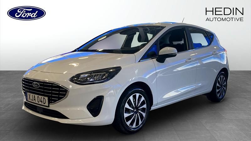 Begagnad Ford Fiesta Titanium 99 HK (72 kW) 2022 Vit Halvkombi